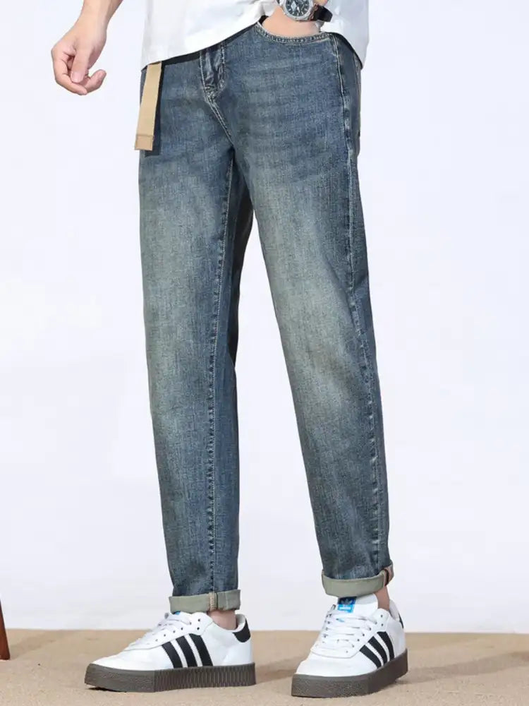 Men’s Wash Straight Leg Jeans