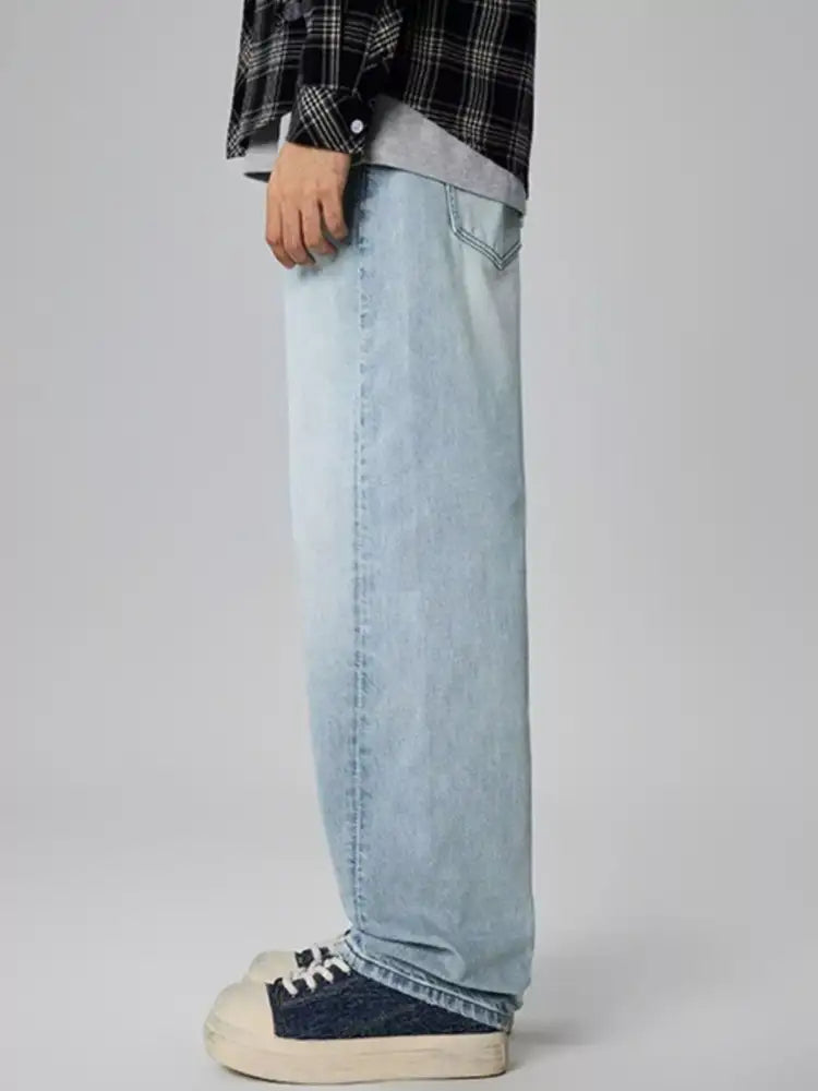 Men’s Wash Straight Leg Jeans