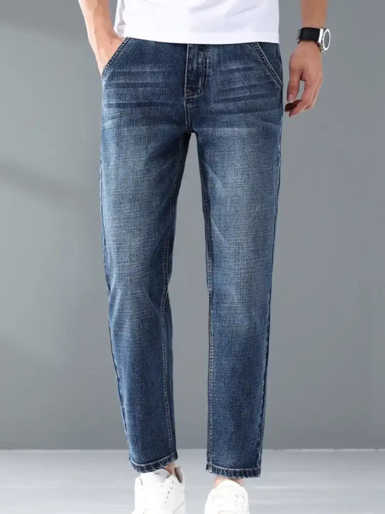 Men’s Wash Straight Leg Jeans