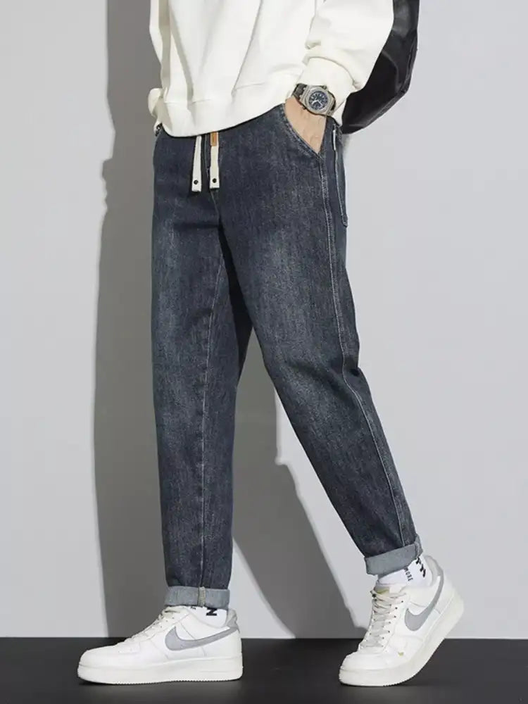 Men’s Washed Relaxed Fit Cuffed Jeans