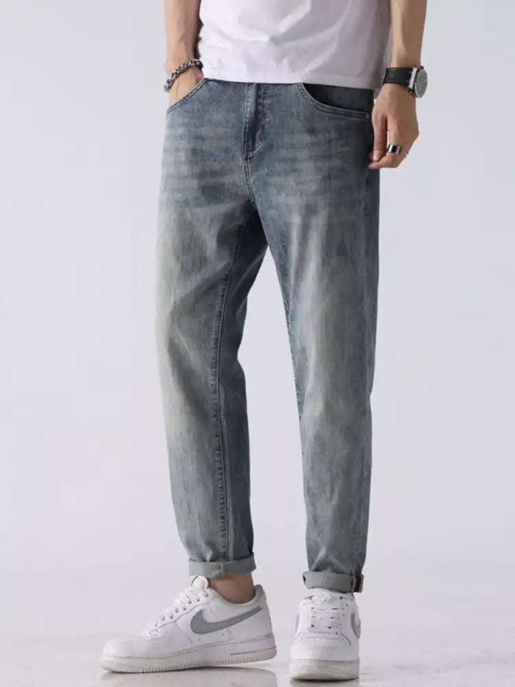 Men’s Washed Straight Fit Jeans