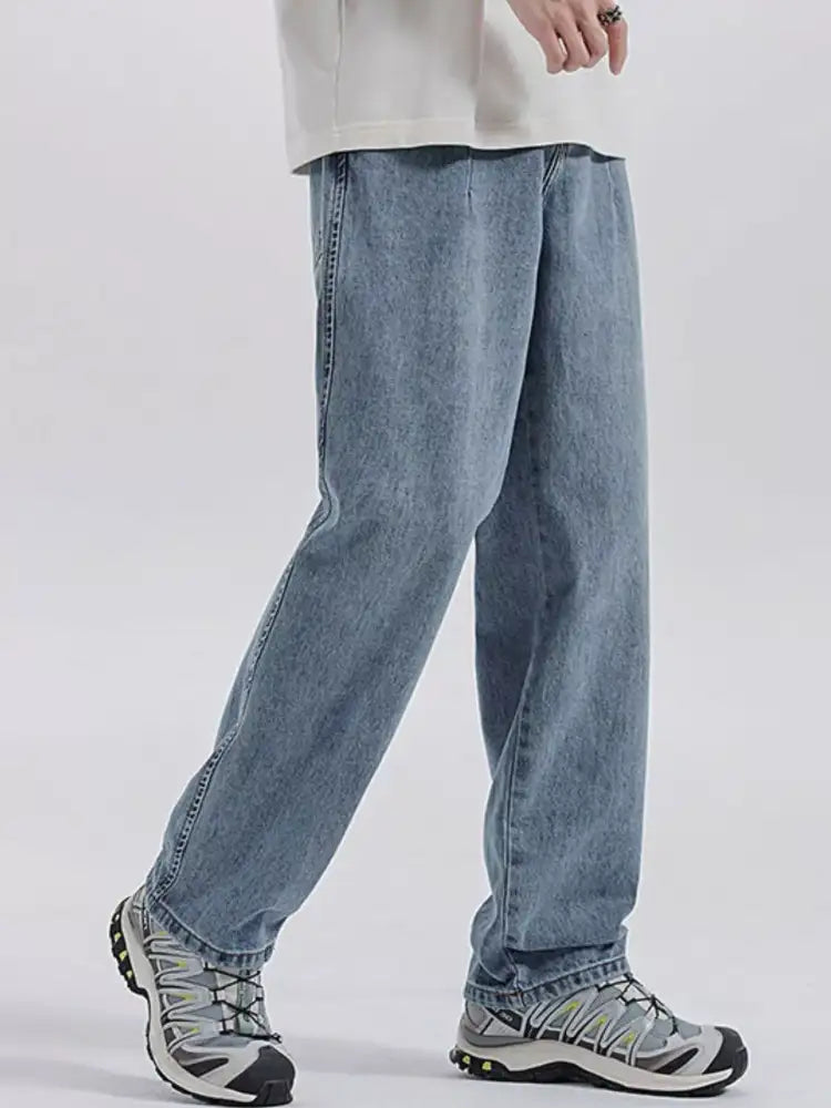 Men’s Washed Wide Leg Jeans