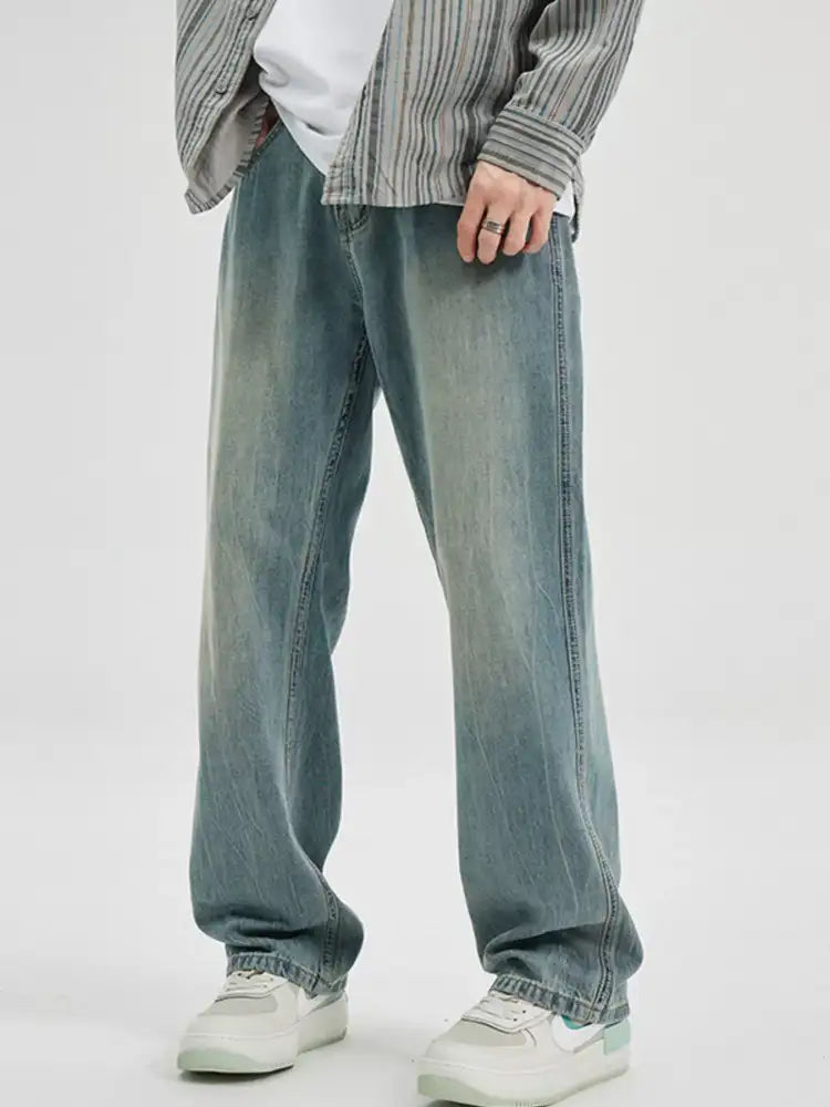 Men’s Washed Wide Leg Jeans