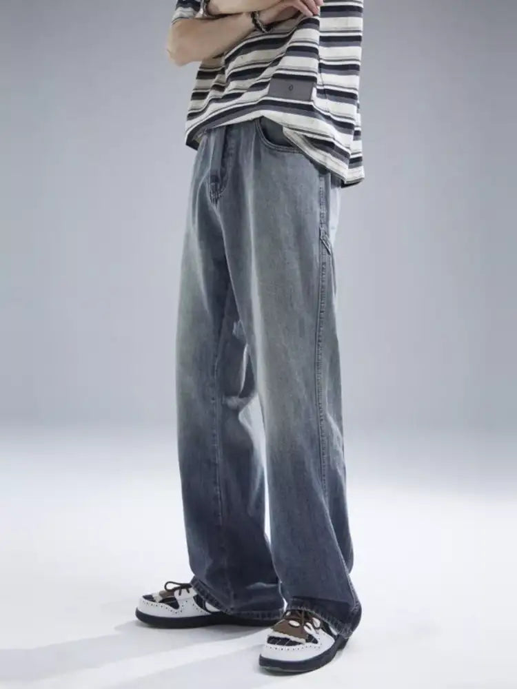 Men’s Washed Wide Leg Jeans