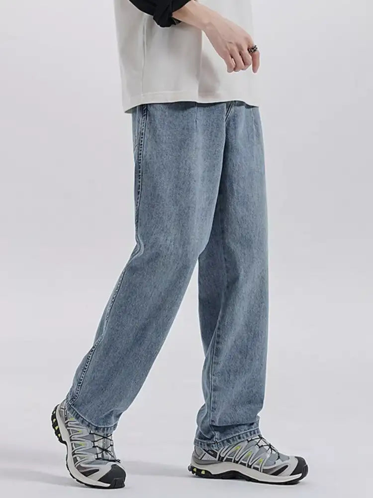 Men’s Washed Wide Leg Jeans