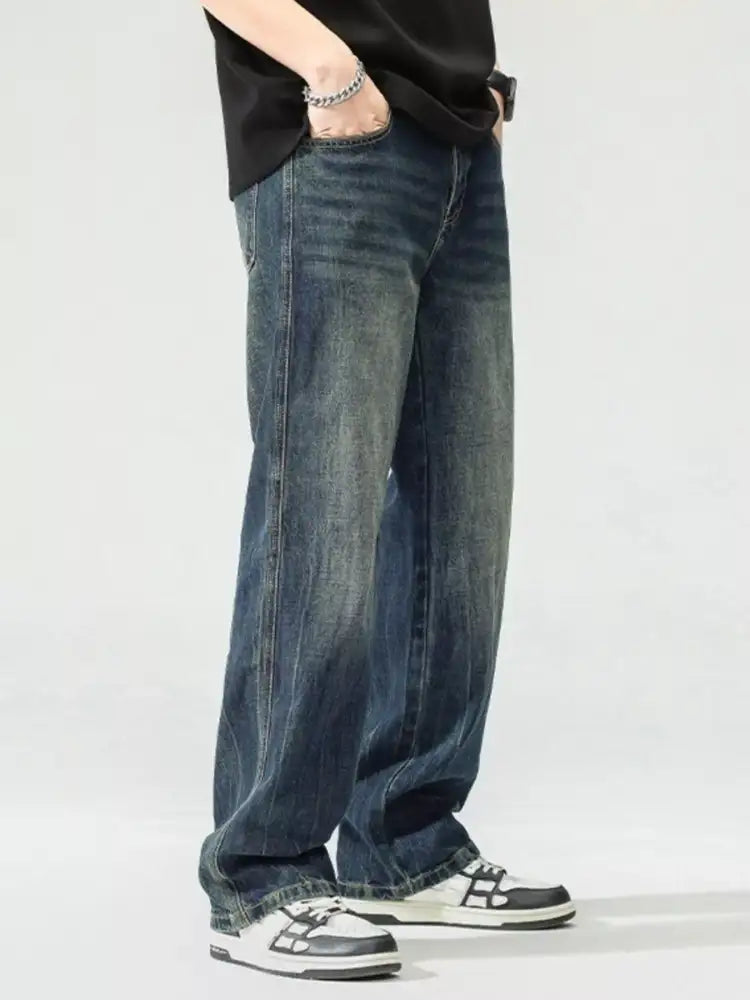 Men’s Washed Wide Leg Jeans