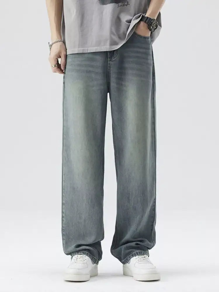 Men’s Washed Wide Leg Relaxed Fit Jeans