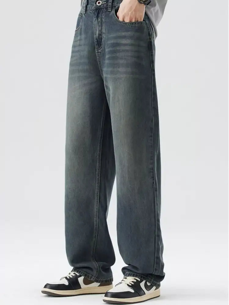 Men’s Washed Wide Leg Relaxed Fit Jeans