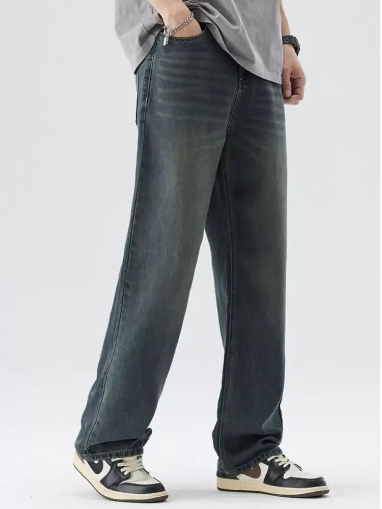 Men’s Washed Wide Leg Relaxed Fit Jeans