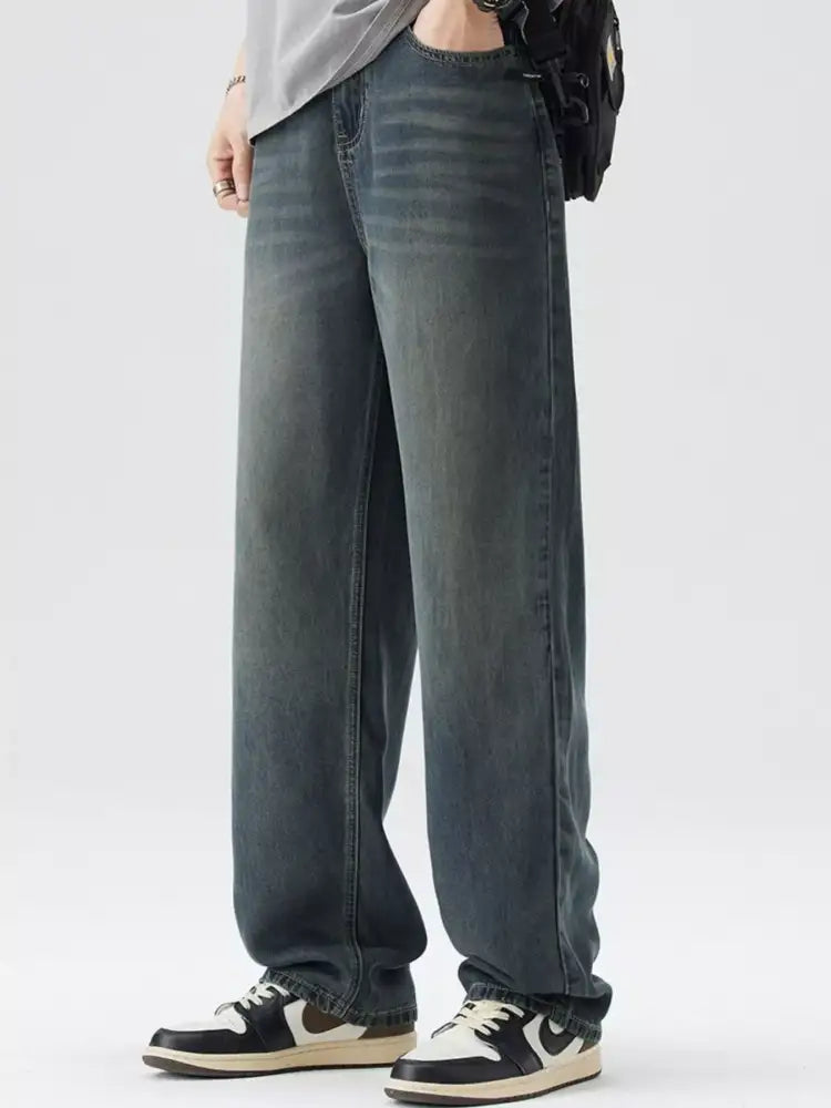 Men’s Washed Wide Leg Relaxed Fit Jeans