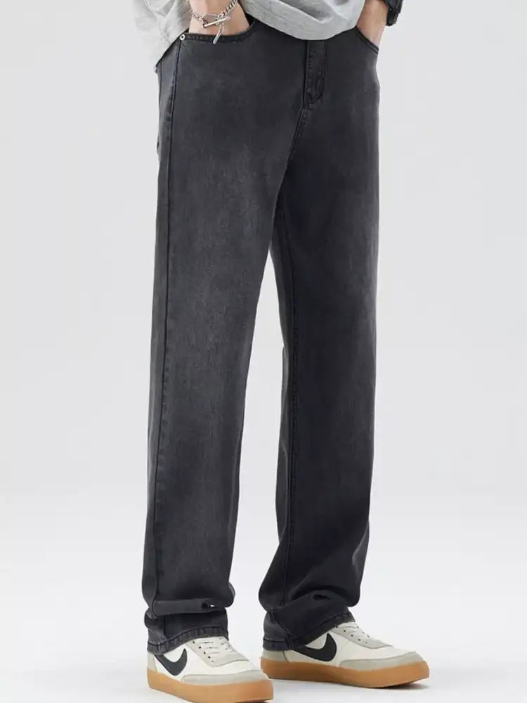 Men’s Wide Leg Jeans with Pockets