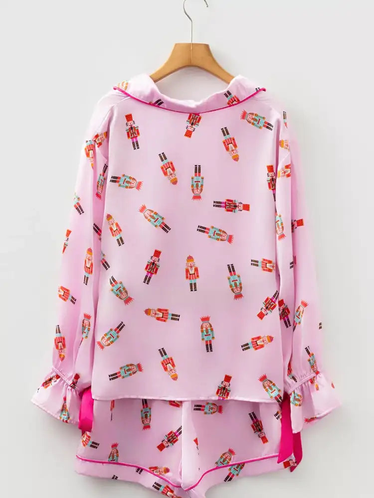 Nutcracker Print Contrast Trim Top and Shorts Pajama Set