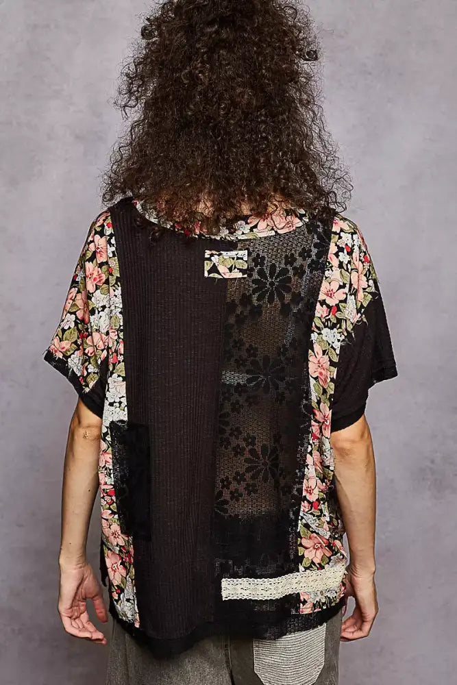 POL Lace Round Neck Short Sleeve Floral Pattern Top with Patch Detail