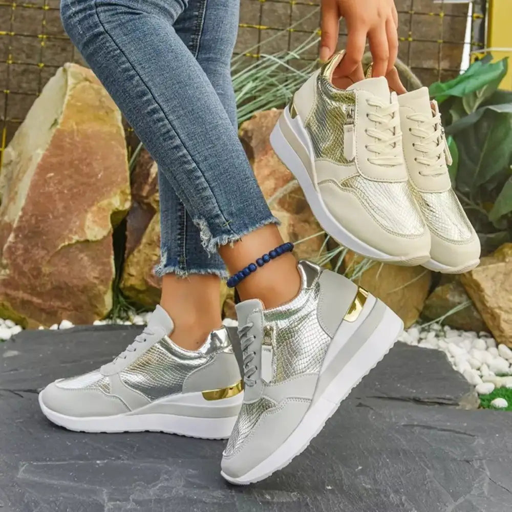 Round Toe Lace Up Athletic