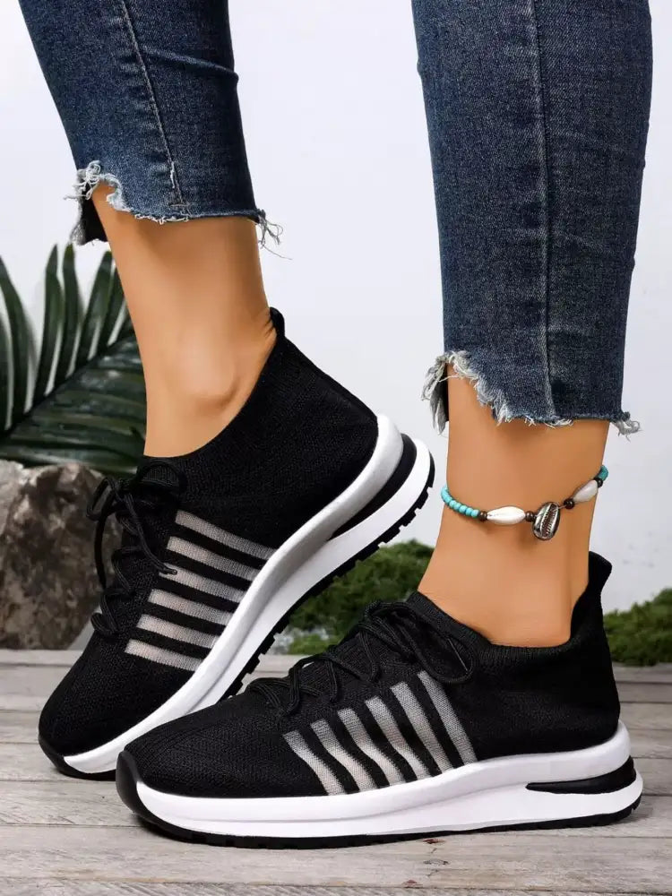Round Toe Lace Up Athletic