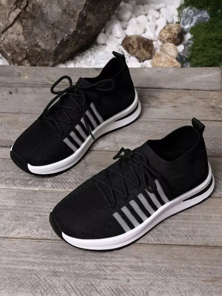 Round Toe Lace Up Athletic