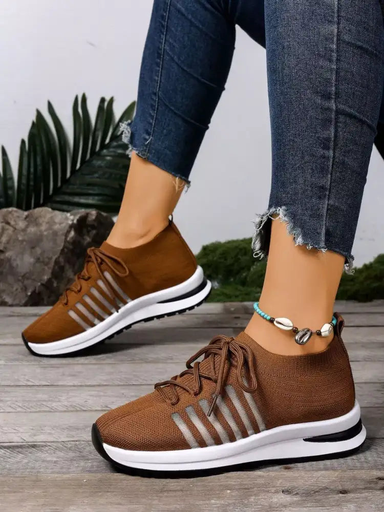 Round Toe Lace Up Athletic