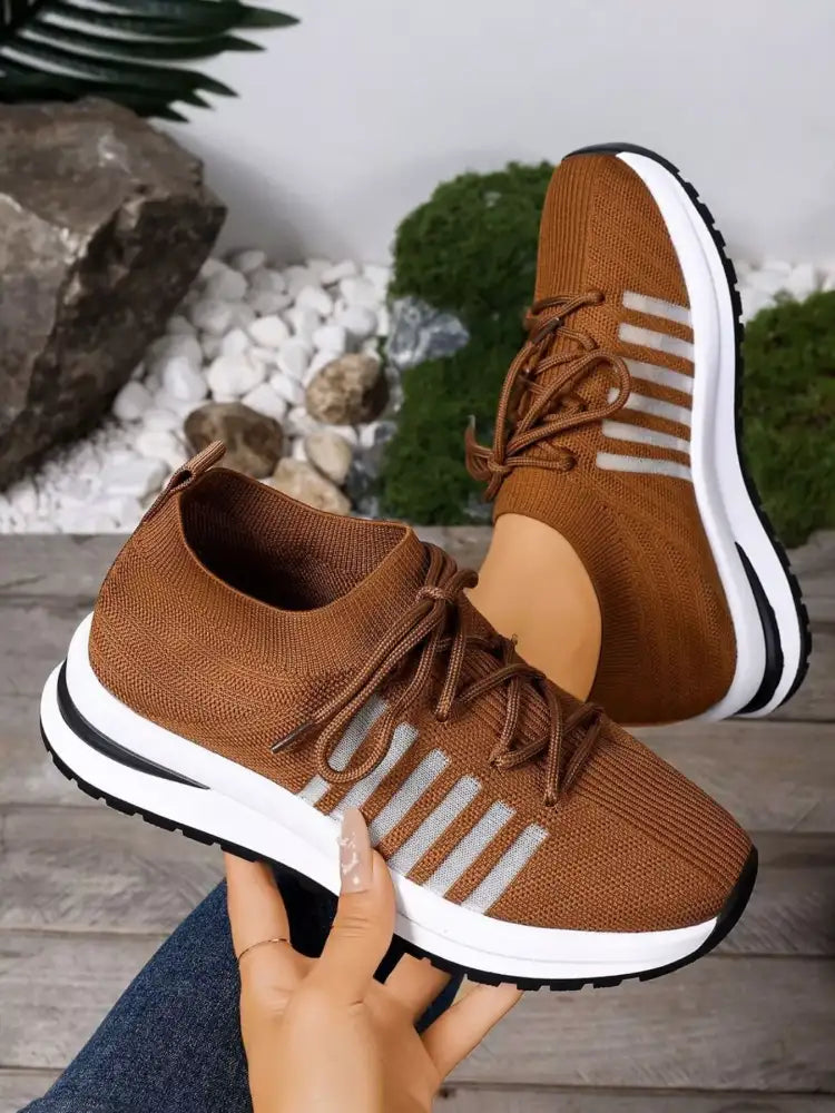 Round Toe Lace Up Athletic