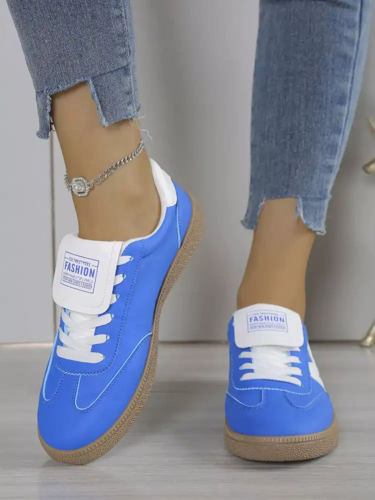 Round Toe Lace Up Sneakers