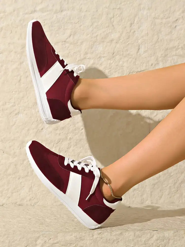 Round Toe Lace Up Sneakers