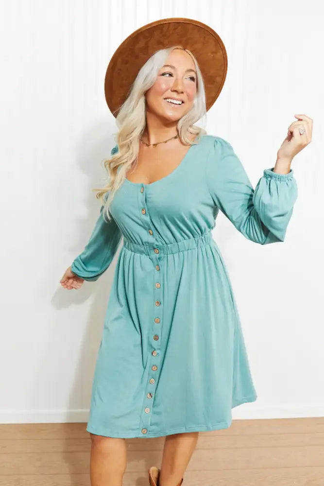 Elegant Women’s Empire Waist Scoop Neck Dress