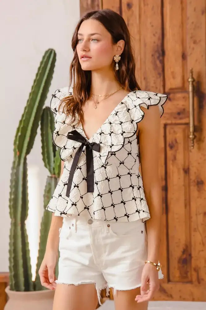 SO ME Bow Texture Jacquard Woven Top with Scallop and Tie