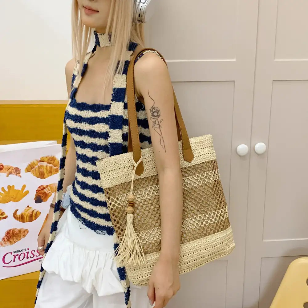 Straw Woven Shoulder Bag with Tassels