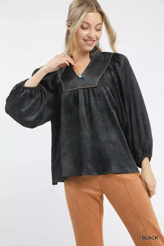 Umgee Crinkle Brocade Long Sleeve Blouse